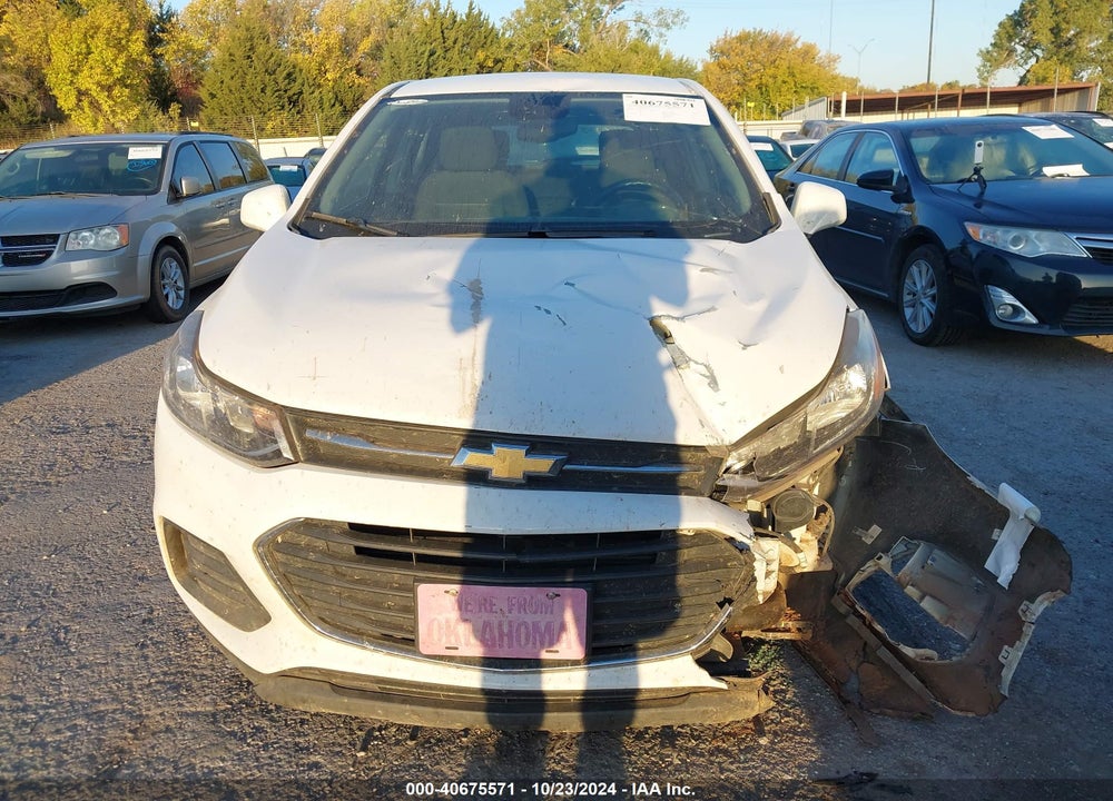 2018 CHEVROLET TRAX LS VIN: 3GNCJKSB9JL385039