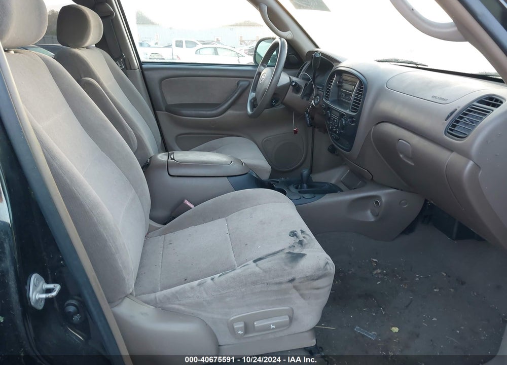 2004 TOYOTA SEQUOIA SR5 V8 VIN: 5TDBT44A44S210971