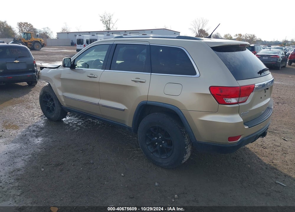 2011 JEEP GRAND CHEROKEE LAREDO VIN: 1J4RR4GG8BC563140