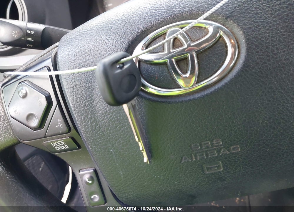 2019 TOYOTA TACOMA SR VIN: 5TFAX5GN8KX147529