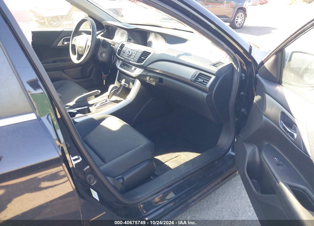 2015 HONDA ACCORD LX VIN: 1HGCR2F35FA261869