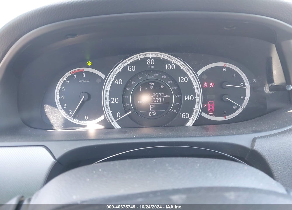 2015 HONDA ACCORD LX VIN: 1HGCR2F35FA261869
