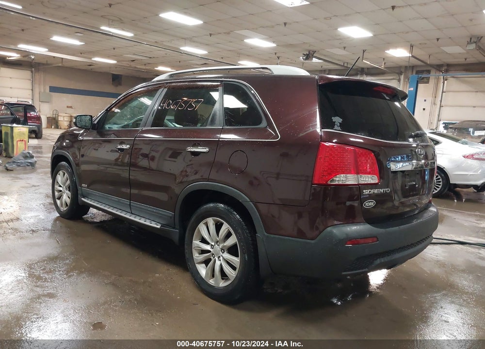 2011 KIA SORENTO EX V6 VIN: 5XYKUDA23BG090584