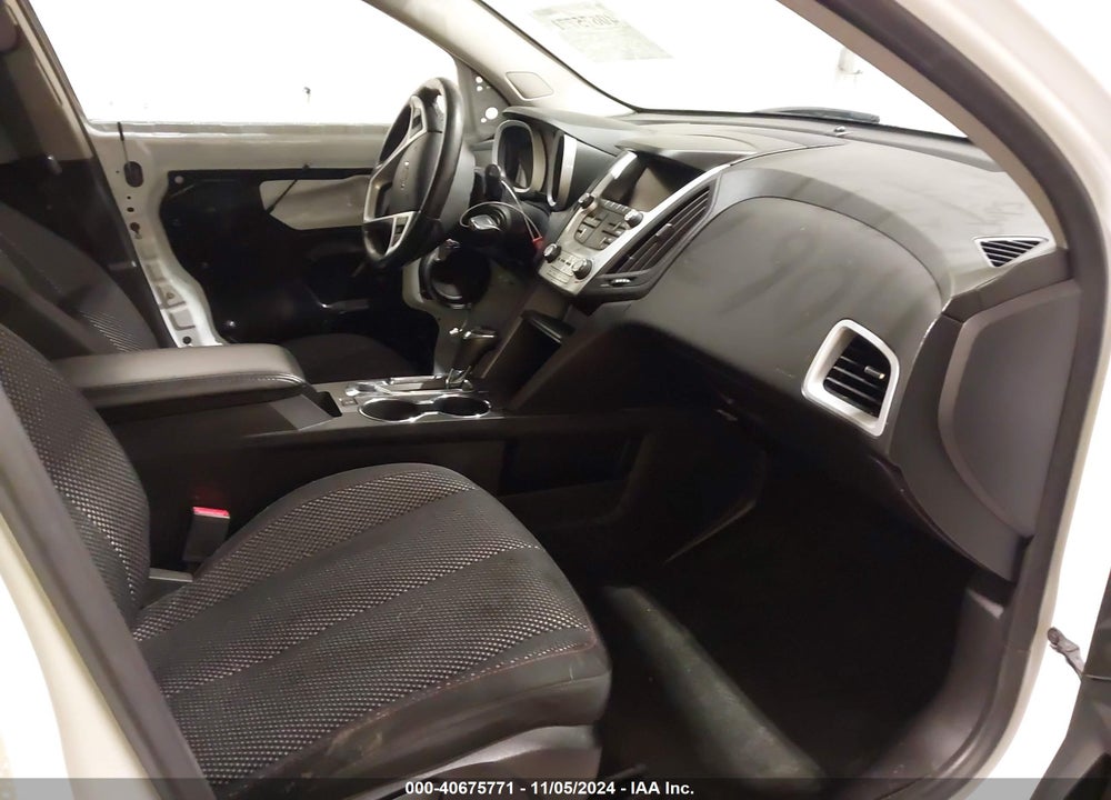 2017 CHEVROLET EQUINOX LT VIN: 2GNFLFEK6H6186393