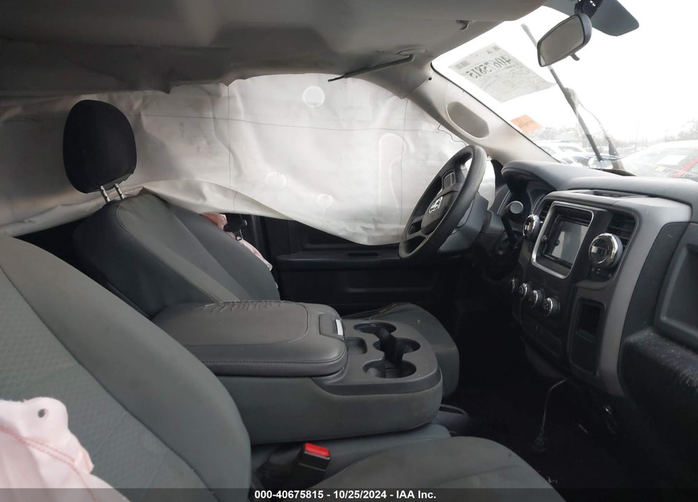 2014 RAM 1500 EXPRESS VIN: 1C6RR7KT7ES423500