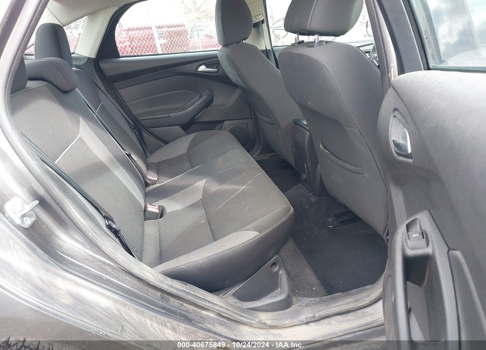 2014 FORD FOCUS SE VIN: 1FADP3F29EL196989