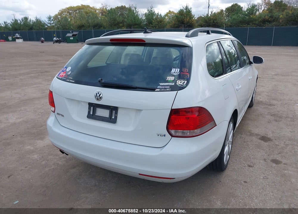 2014 VOLKSWAGEN JETTA SPORTWAGEN 2.0L TDI VIN: 3VWML7AJ3EM615555