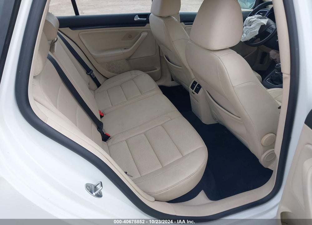 2014 VOLKSWAGEN JETTA SPORTWAGEN 2.0L TDI VIN: 3VWML7AJ3EM615555