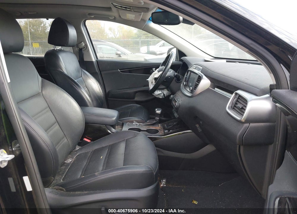 2019 KIA SORENTO 3.3L EX VIN: 5XYPHDA56KG503912
