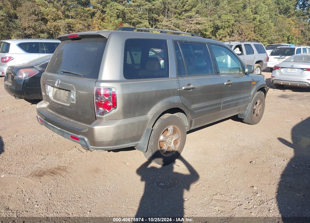 2008 HONDA PILOT EX-L VIN: 5FNYF285X8B010559