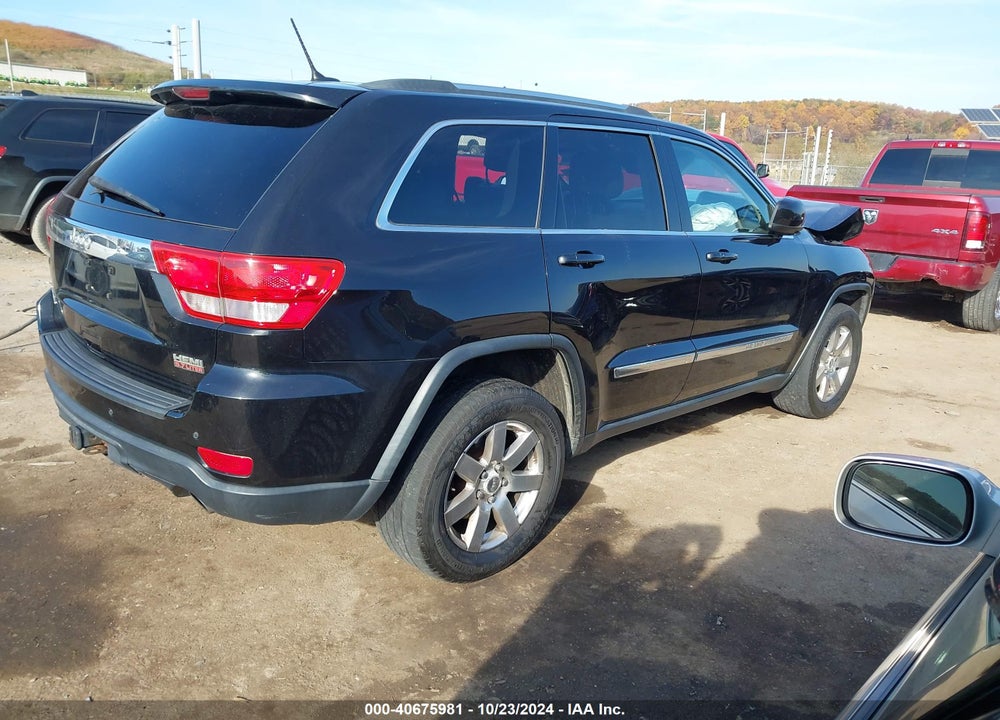 2013 JEEP GRAND CHEROKEE LAREDO VIN: 1C4RJFAT7DC592064
