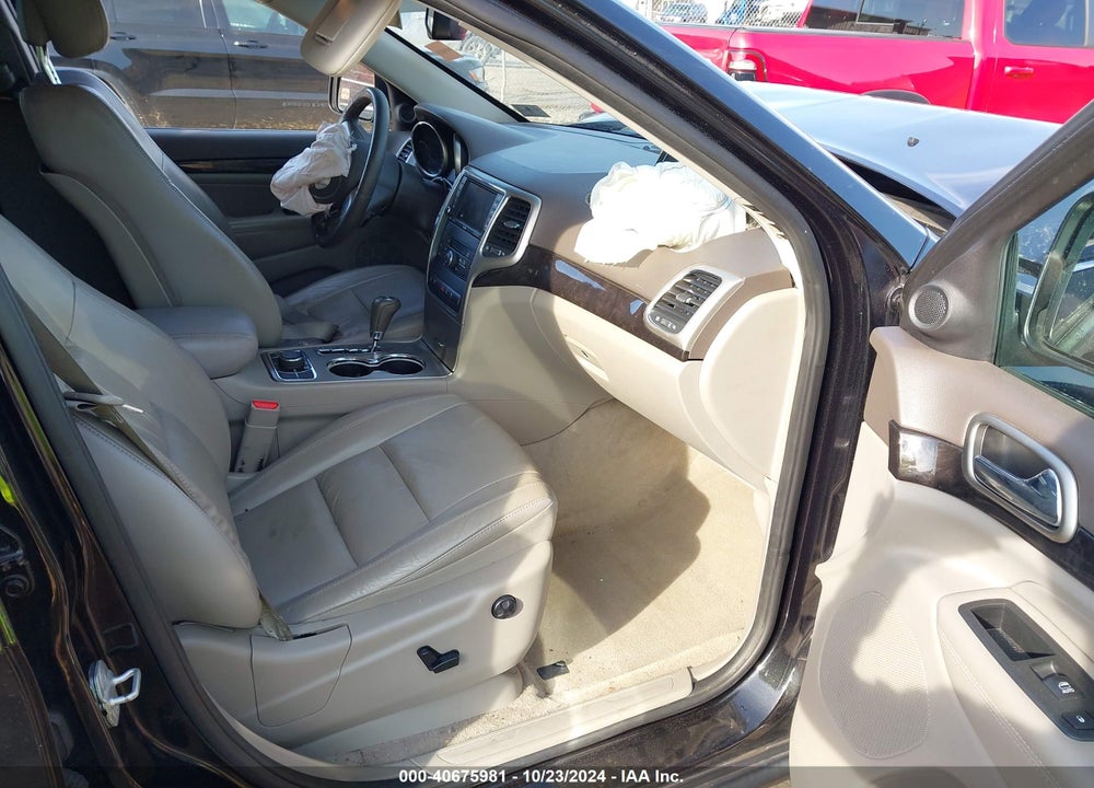 2013 JEEP GRAND CHEROKEE LAREDO VIN: 1C4RJFAT7DC592064