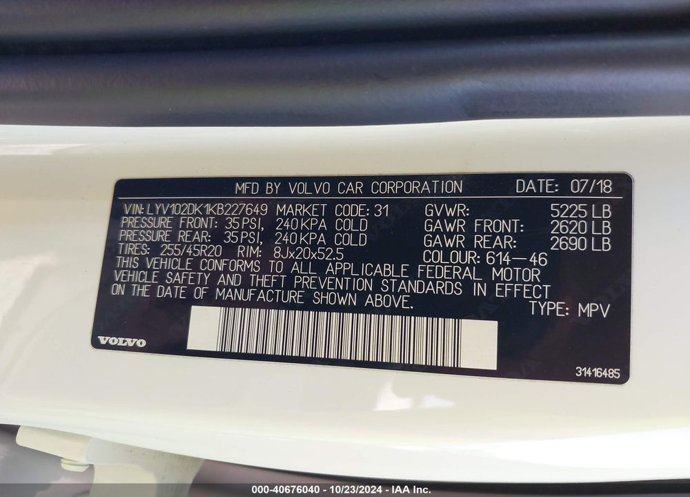 2019 VOLVO XC60 VIN: LYV102DK1KB227649