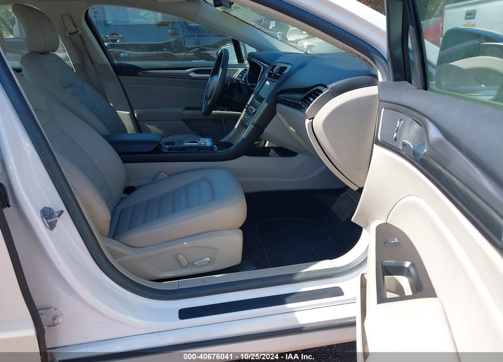 2017 FORD FUSION SE VIN: 3FA6P0H91HR137541