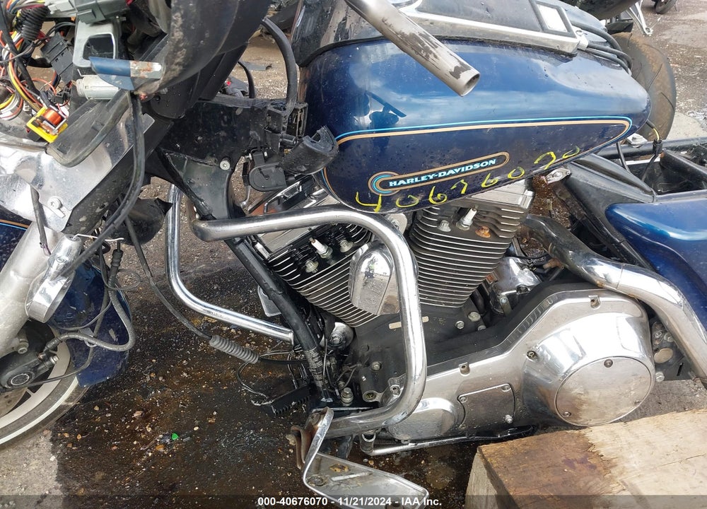 1998 HARLEY-DAVIDSON FLHT CLASSIC VIN: 1HD1DJL13WY606680