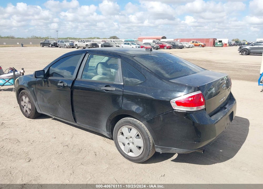 2011 FORD FOCUS S VIN: 1FAHP3EN1BW134879