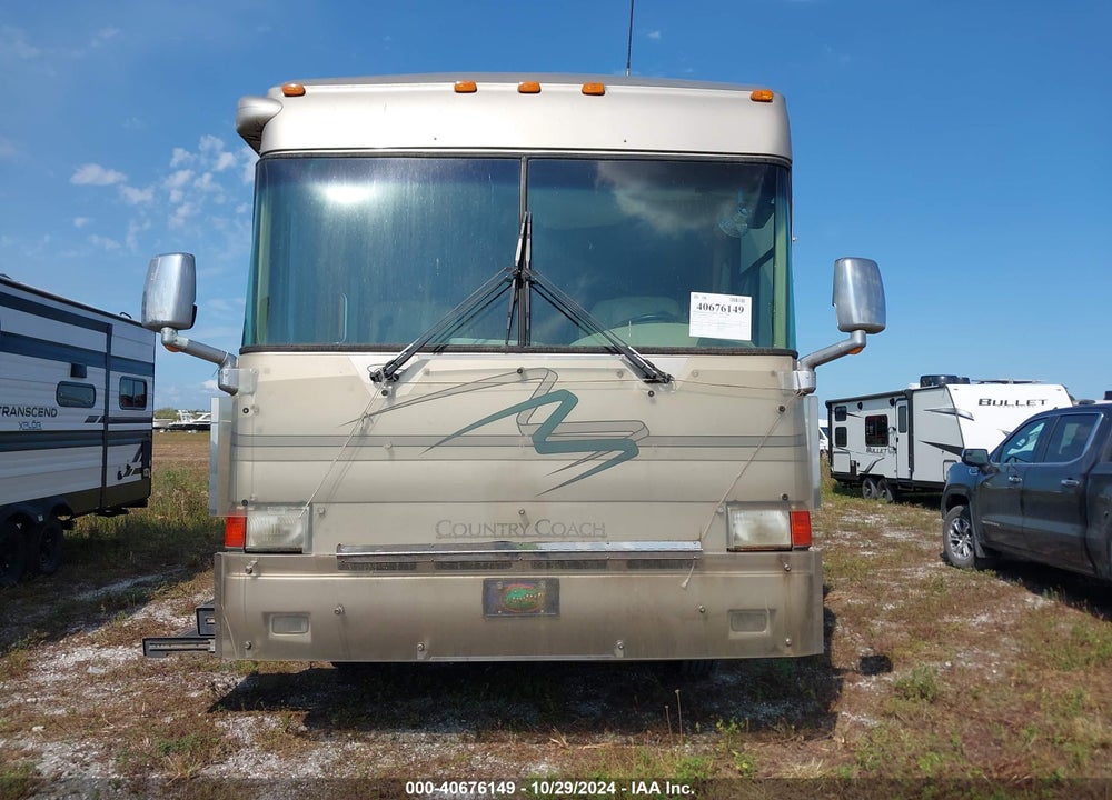 2002 COUNTRY COACH MOTORHOME INTRIGUE VIN: 4U7B8DY1721102693