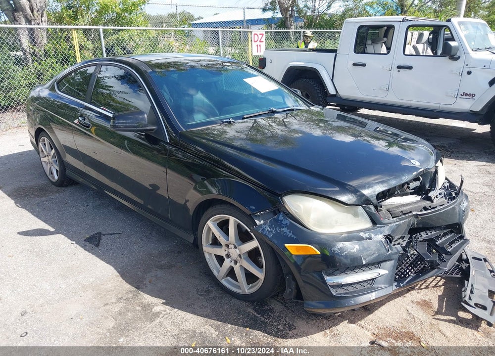 2013 MERCEDES-BENZ C 350 SPORT VIN: WDDGJ5HBXDF964130