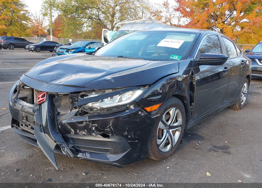 2018 HONDA CIVIC LX VIN: 2HGFC2F51JH587467