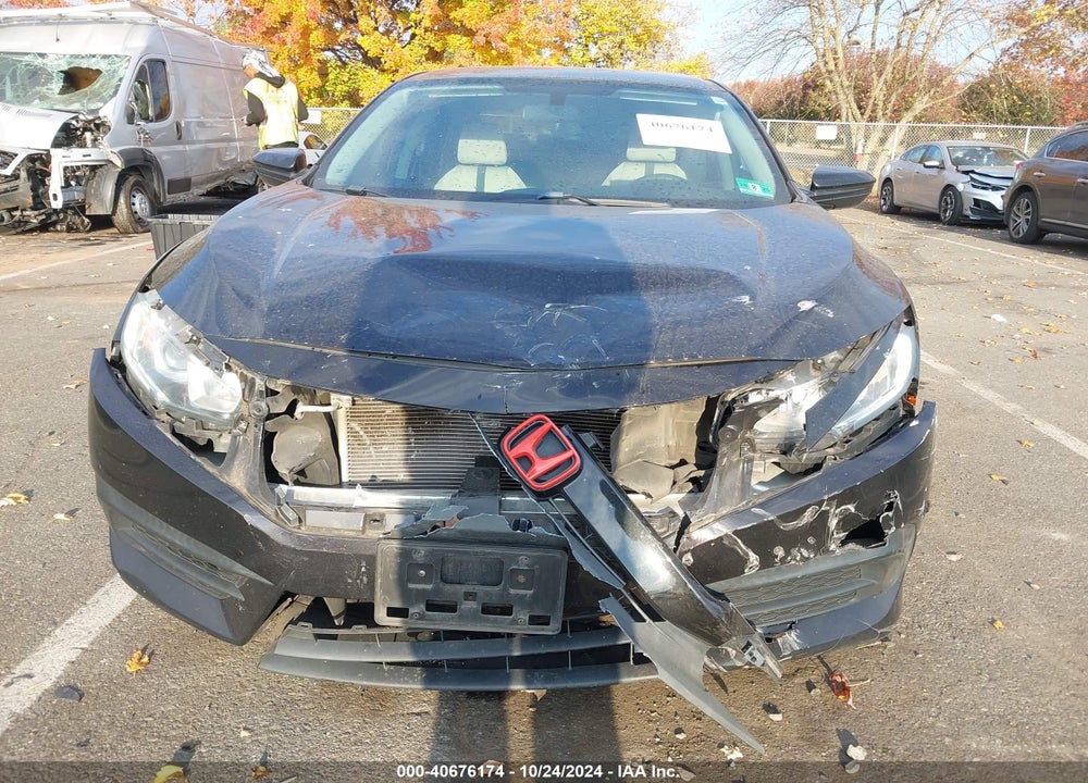 2018 HONDA CIVIC LX VIN: 2HGFC2F51JH587467