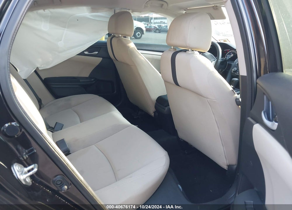 2018 HONDA CIVIC LX VIN: 2HGFC2F51JH587467