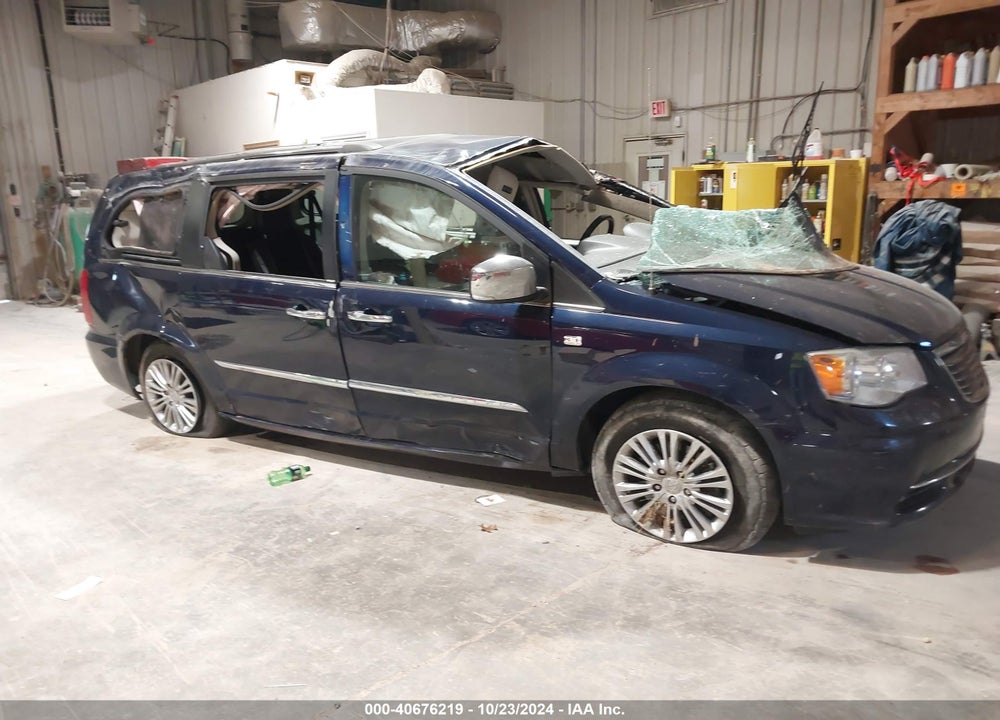 2014 CHRYSLER TOWN & COUNTRY TOURING-L 30TH ANNIVERSARY VIN: 2C4RC1CG9ER258690