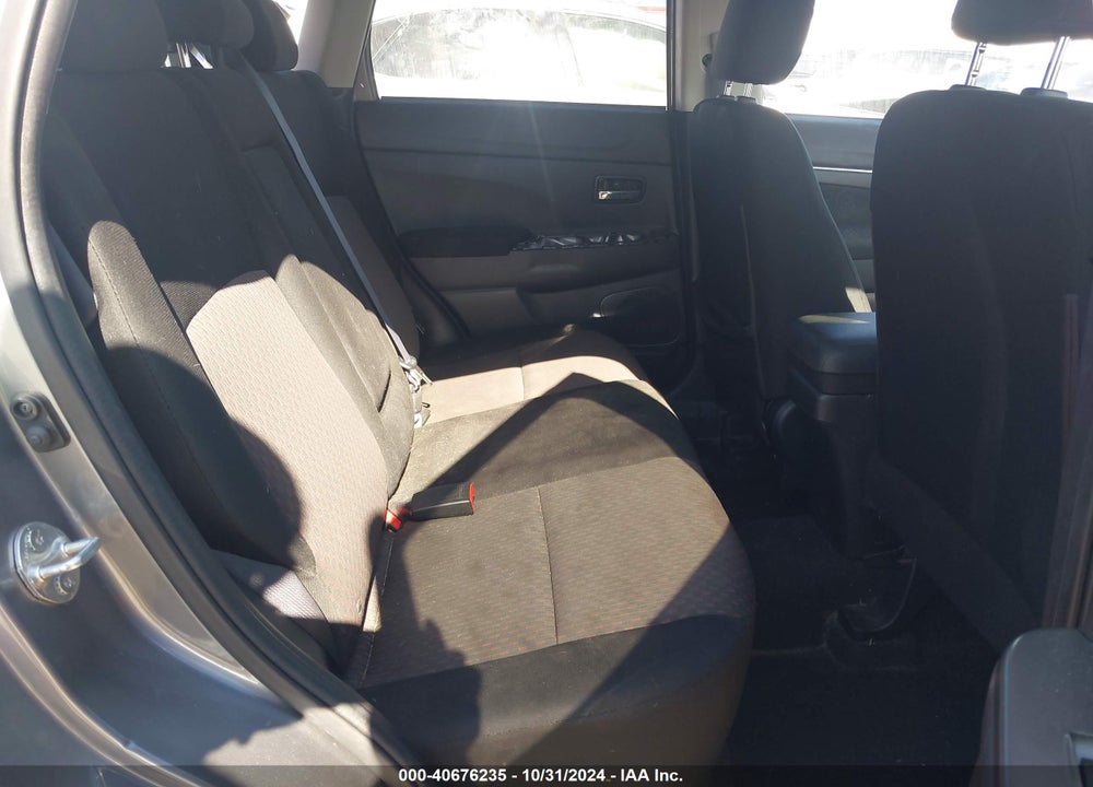 2019 MITSUBISHI OUTLANDER SPORT 2.0 ES VIN: JA4AP3AU8KU020182