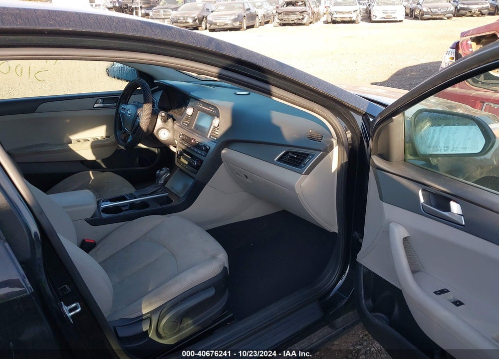 2017 HYUNDAI SONATA SE VIN: 5NPE24AFXHH509747
