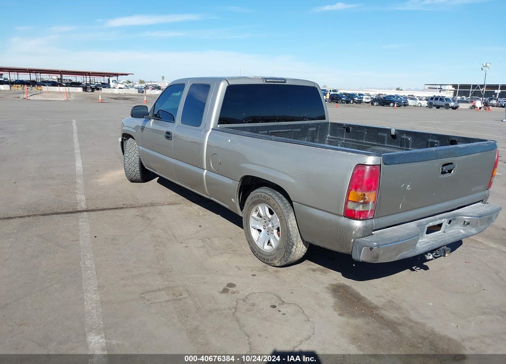 2003 GMC SIERRA 1500 VIN: 2GTEC19V331334128