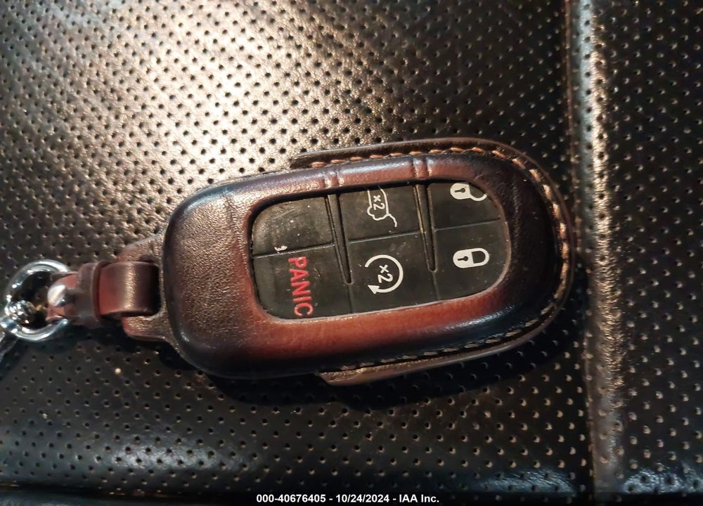 2015 JEEP GRAND CHEROKEE OVERLAND VIN: 1C4RJFCG7FC136729