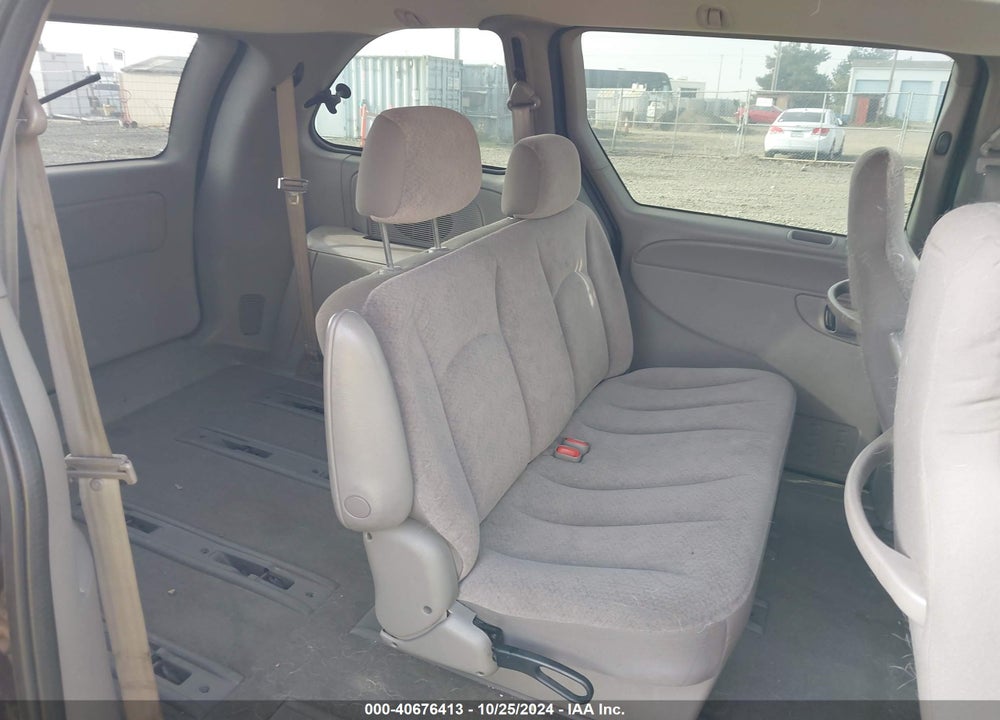 2003 CHRYSLER VOYAGER VIN: 1C4GJ25BX3B317651