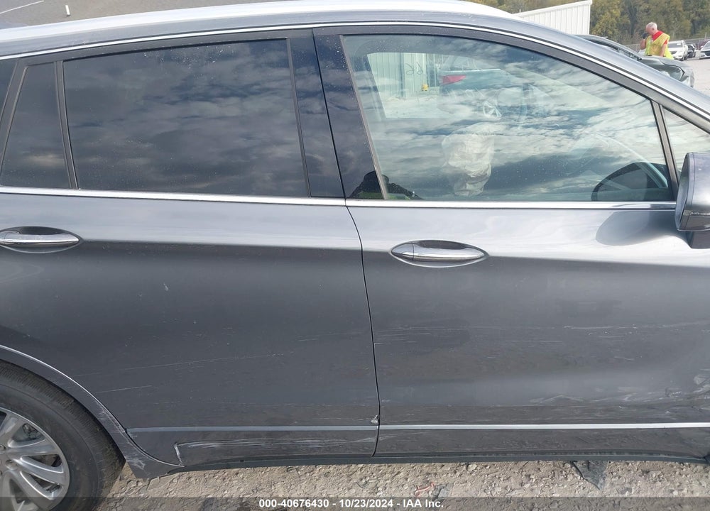 2019 BUICK ENVISION AWD ESSENCE VIN: LRBFX2SA2KD145025