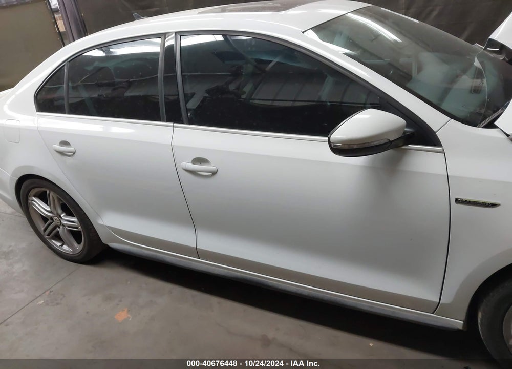 2014 VOLKSWAGEN JETTA GLI EDITION 30 VIN: 3VW4T7AJ5EM308355