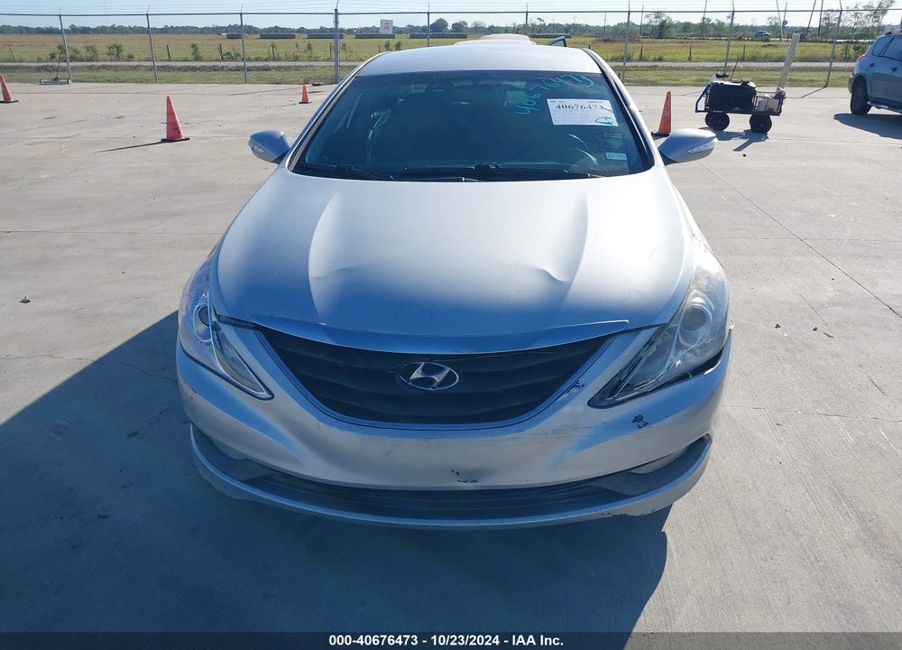 2014 HYUNDAI SONATA SE VIN: 5NPEC4AC0EH812146