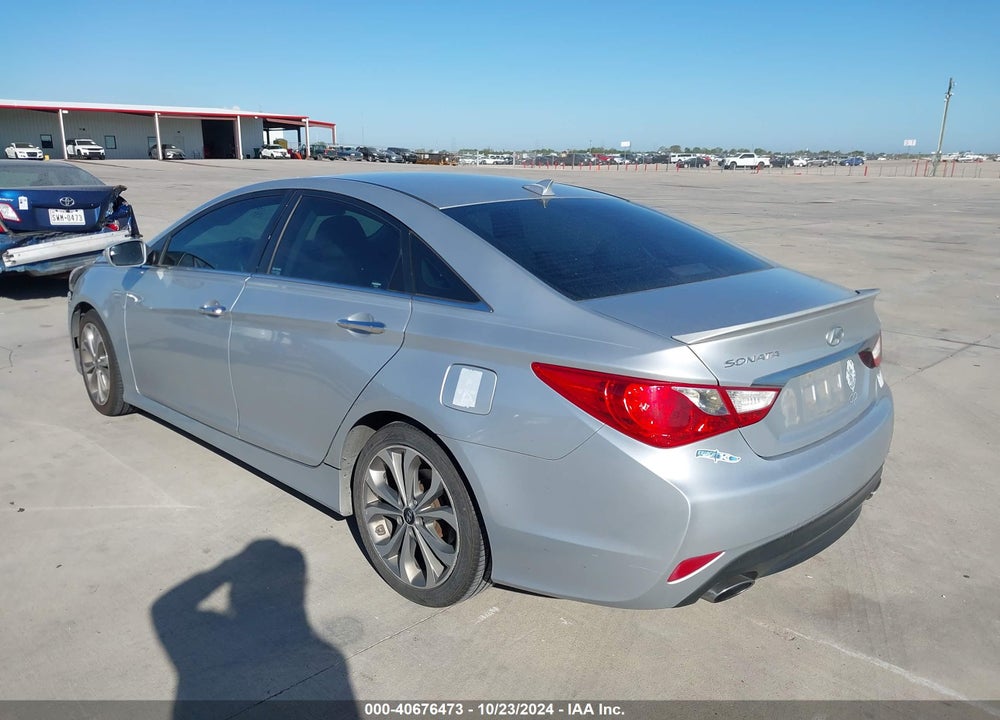 2014 HYUNDAI SONATA SE VIN: 5NPEC4AC0EH812146
