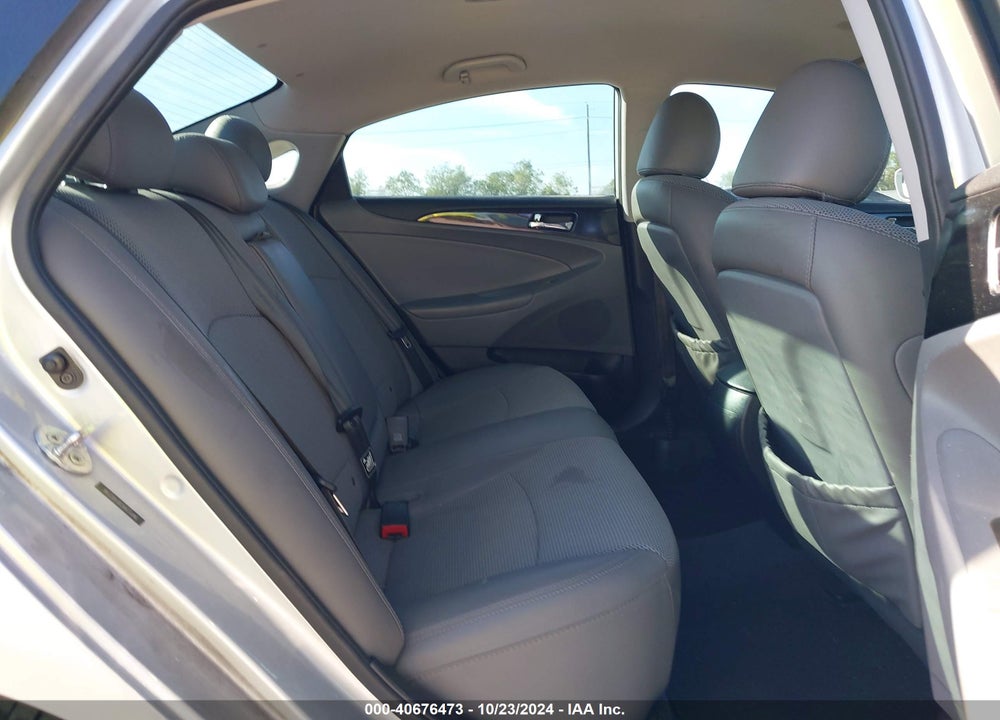 2014 HYUNDAI SONATA SE VIN: 5NPEC4AC0EH812146