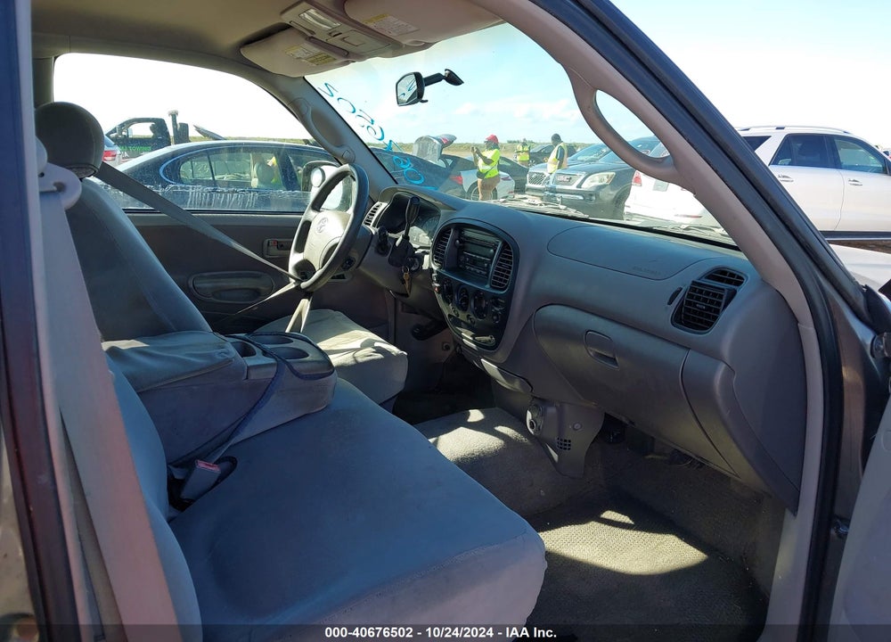 2004 TOYOTA TUNDRA LTD V8 VIN: 5TBRT38134S456115