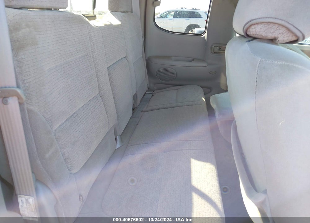2004 TOYOTA TUNDRA LTD V8 VIN: 5TBRT38134S456115