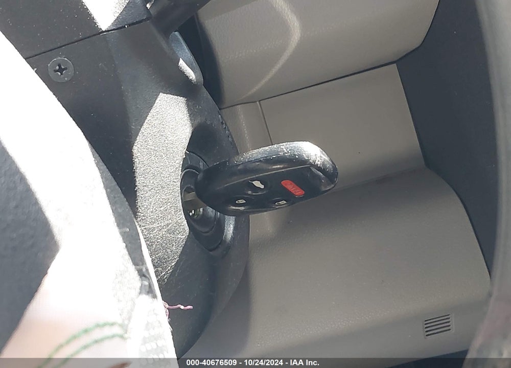 2013 HONDA PILOT LX VIN: 5FNYF4H27DB028125