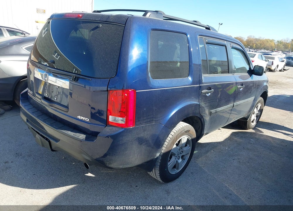2013 HONDA PILOT LX VIN: 5FNYF4H27DB028125