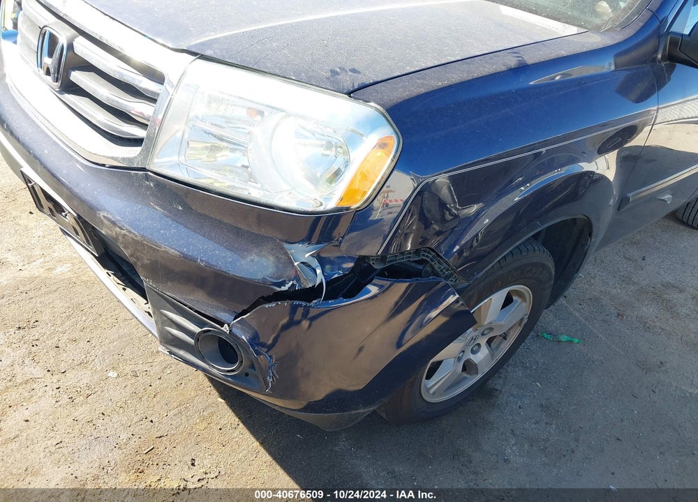 2013 HONDA PILOT LX VIN: 5FNYF4H27DB028125