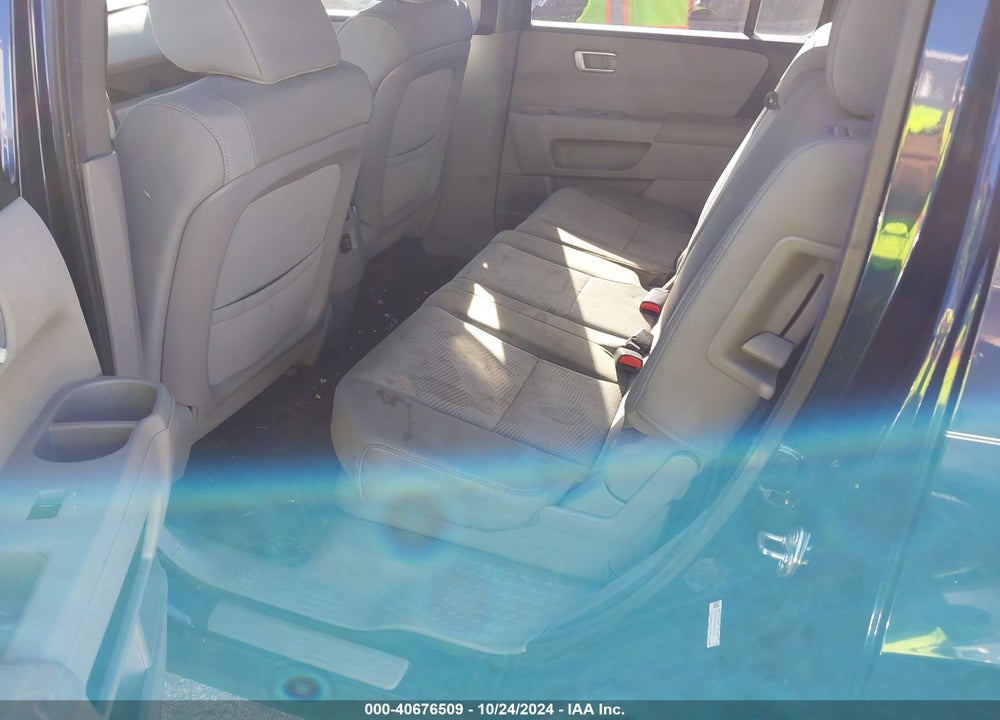2013 HONDA PILOT LX VIN: 5FNYF4H27DB028125