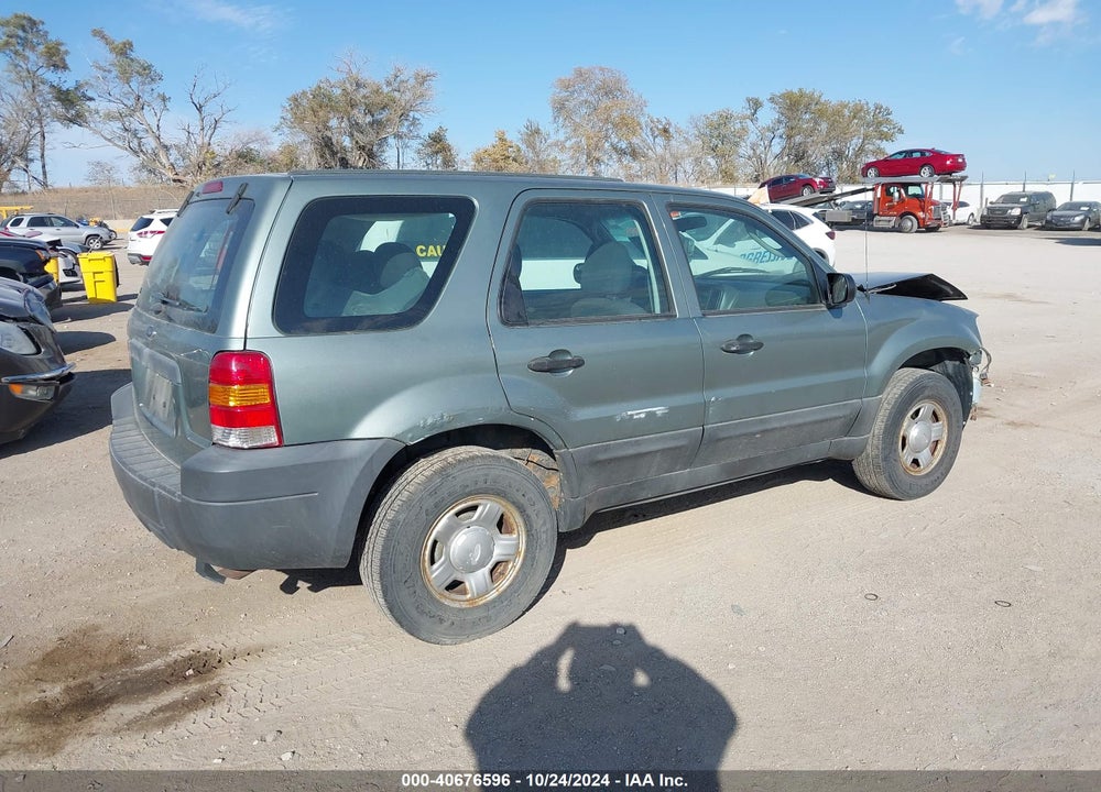2005 FORD ESCAPE XLS VIN: 1FMYU92Z65KB42769