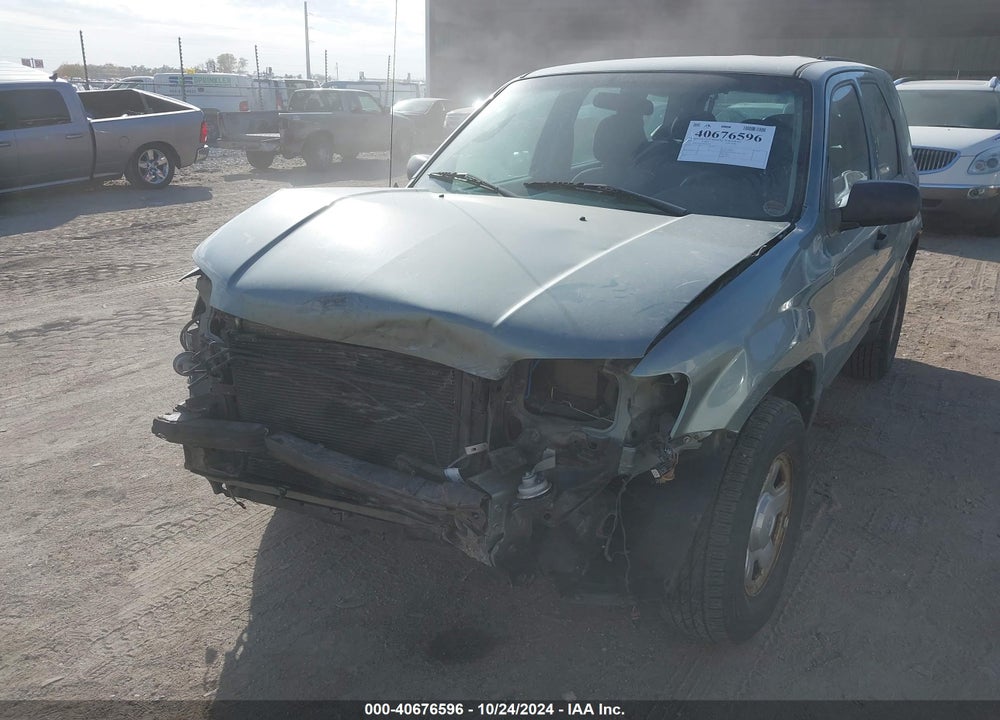 2005 FORD ESCAPE XLS VIN: 1FMYU92Z65KB42769