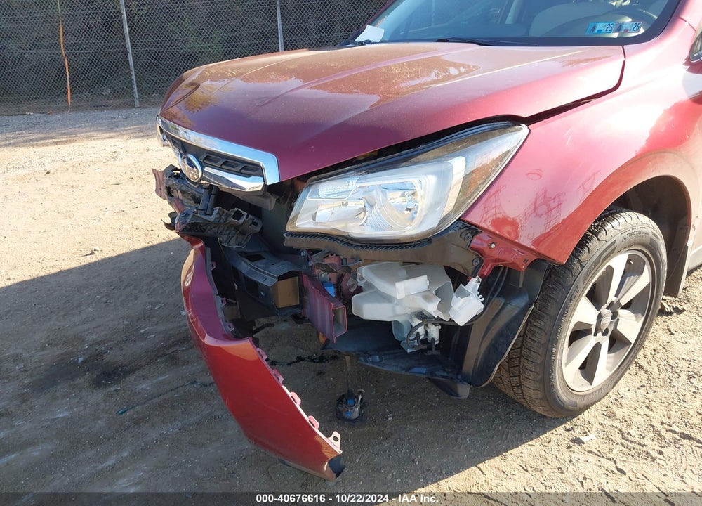 2017 SUBARU FORESTER VIN: JF2SJAGC8HH554168