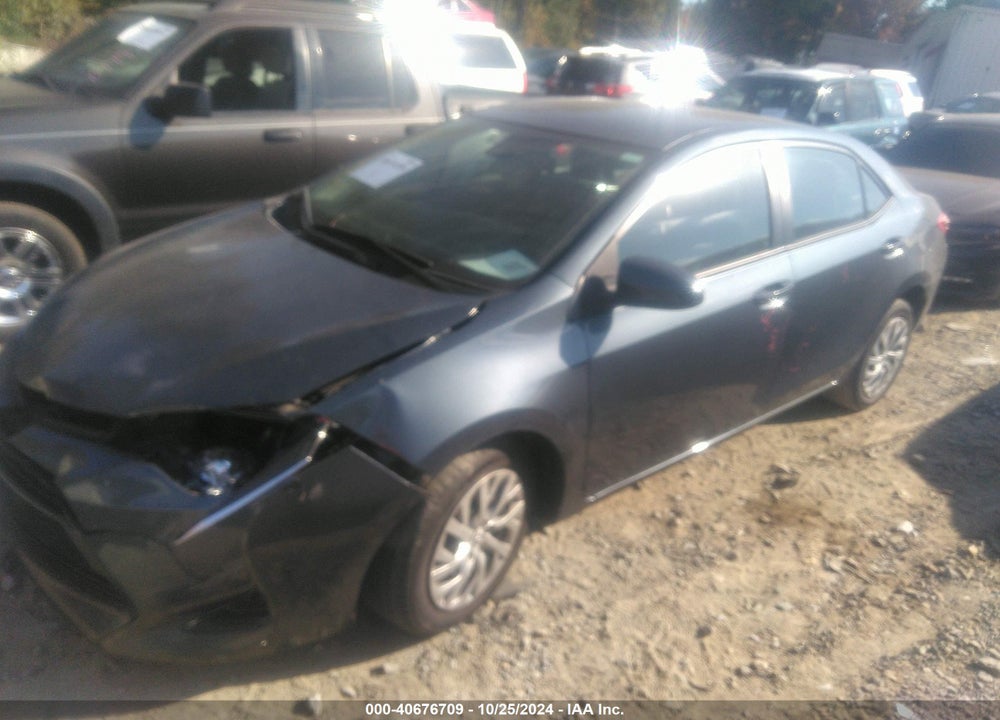2017 TOYOTA COROLLA LE VIN: 2T1BURHE3HC858114