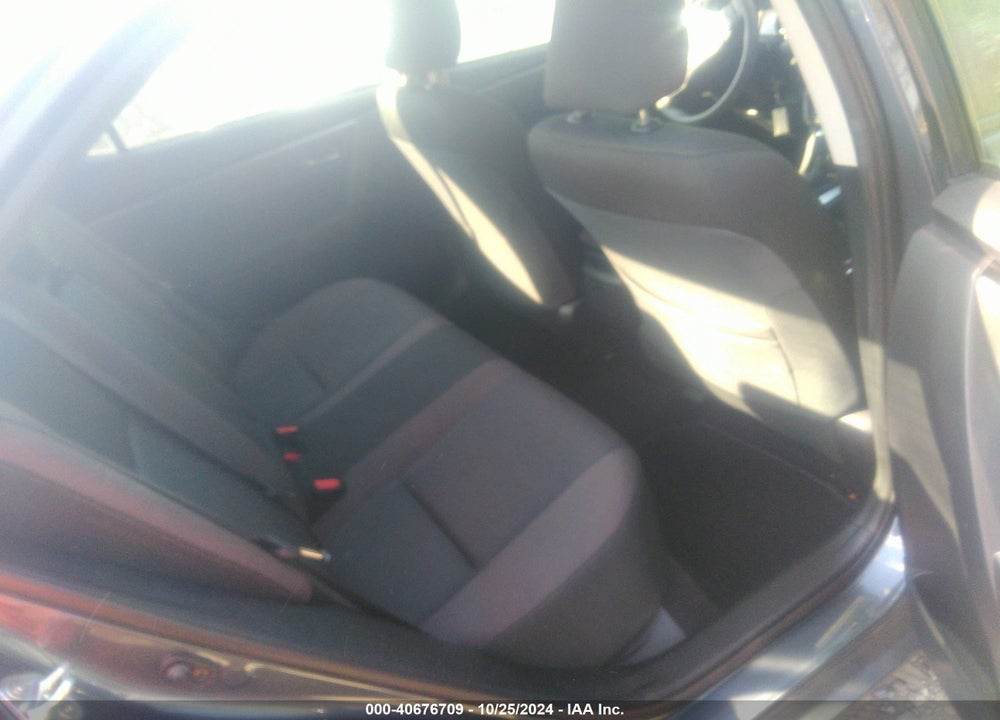 2017 TOYOTA COROLLA LE VIN: 2T1BURHE3HC858114