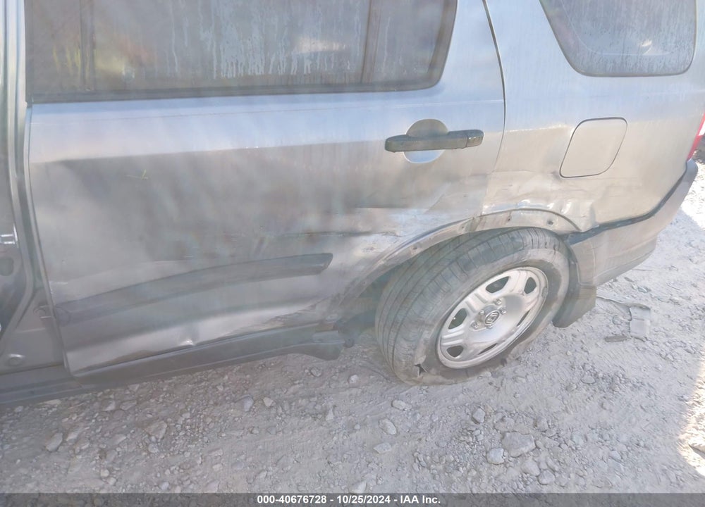 2005 HONDA CR-V LX VIN: SHSRD68535U307386