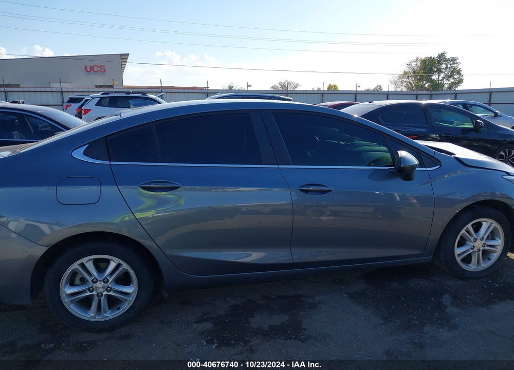 2018 CHEVROLET CRUZE VIN: 1G1BE5SM5J7236197