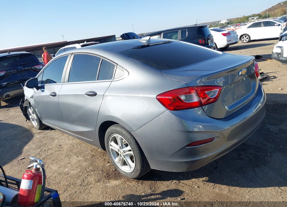 2018 CHEVROLET CRUZE VIN: 1G1BE5SM5J7236197